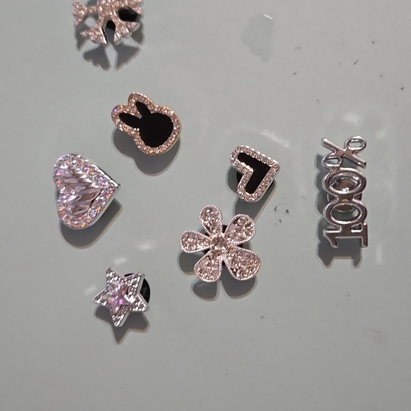 Jibbitz Accessories - Jibbity Shoe Charms For Crocs Or Any Other Compatible Shoe Hp🔥🔥